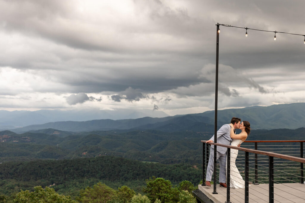 Tennessee Smoky Mountain Destination Wedding Venue | Outdoor Ceremony Views