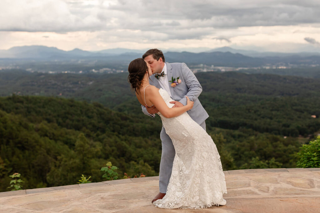 Tennessee Smoky Mountain Destination Wedding Venue near Pigeon Forge and Gatlinburg