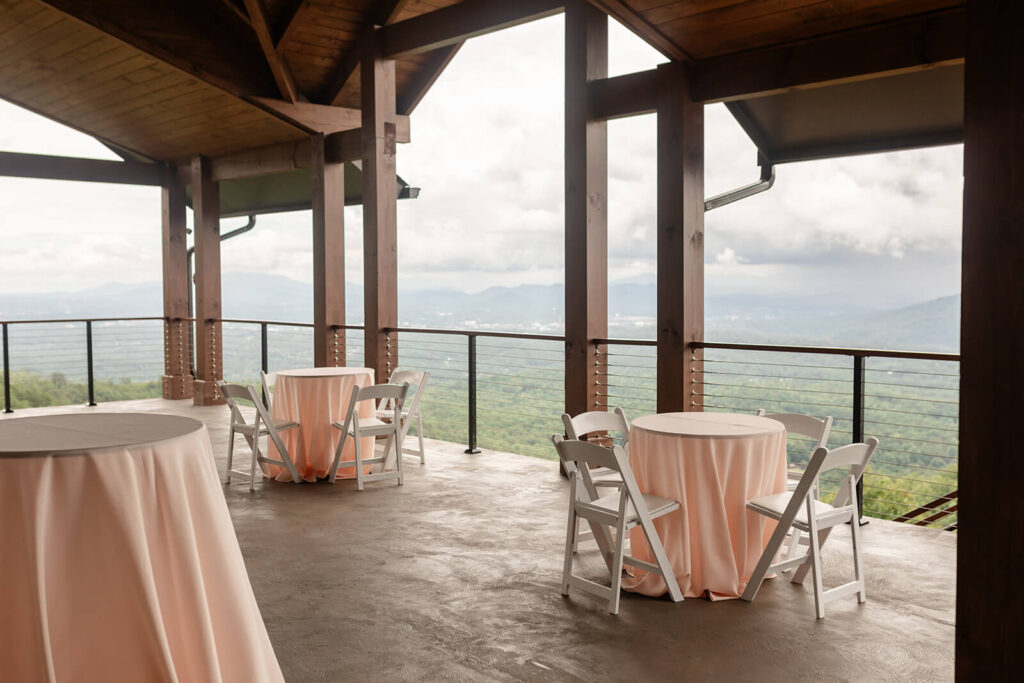 Tennessee Smoky Mountain Destination Wedding Venue | Cocktail Hour Decor