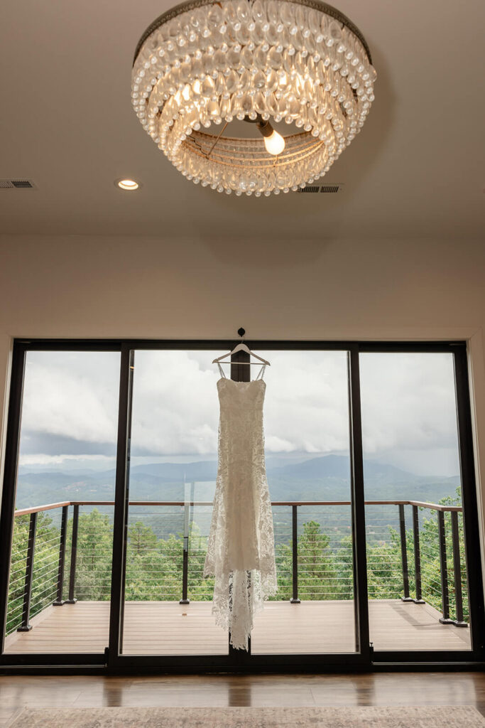 Tennessee Smoky Mountain Destination Wedding Venue | Bridal Gown Photo Ideas